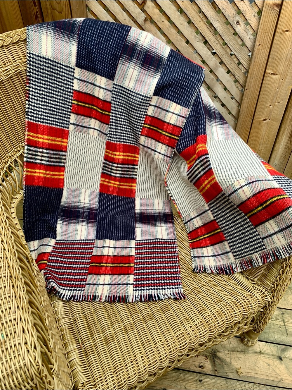Simons Plaid Houndstooth Patchwork Shawl Throw
